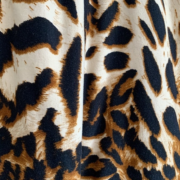BNWOT Amazon animal print/leopard print leggings - Picture 3 of 3